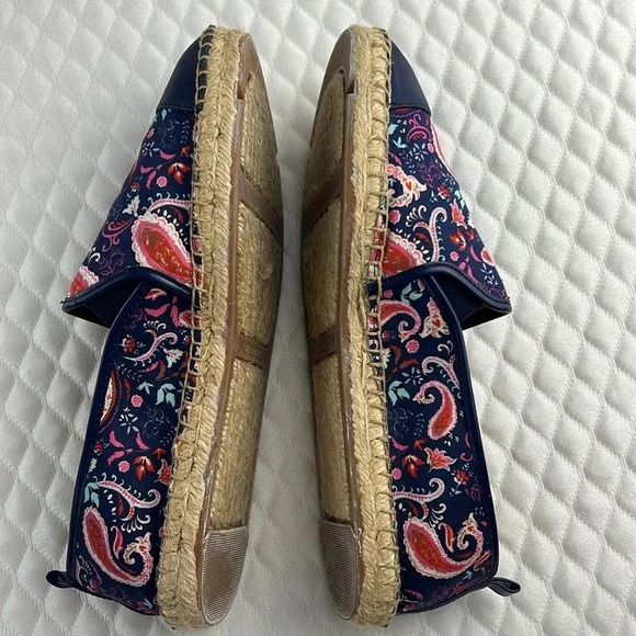 Talbots India Ink Multi Izzy Toe Cap Espadrille Flats Canvas Paisley Blue Sz 7.5 - Picture 9 of 16